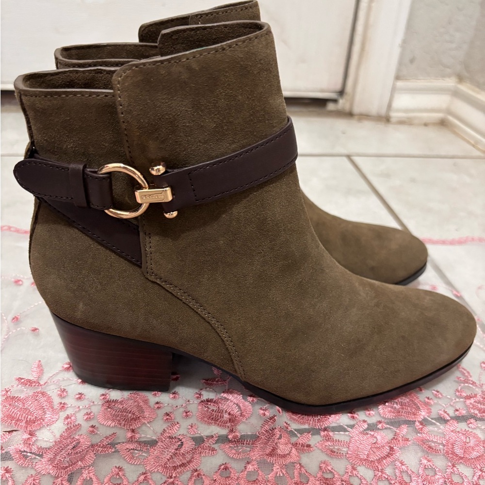 Coach Olive brown Ankle Boots